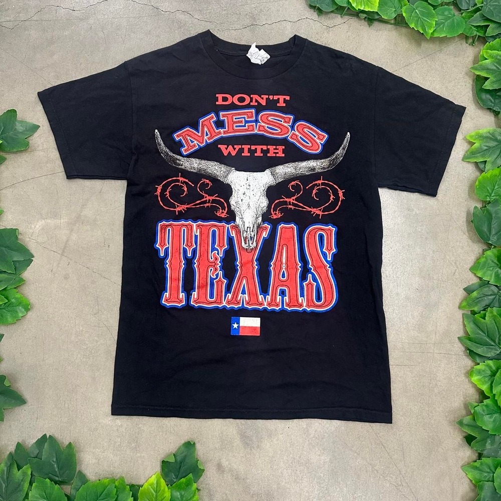 Don't Mess With Texas Longhorn Graphic T-Shirt